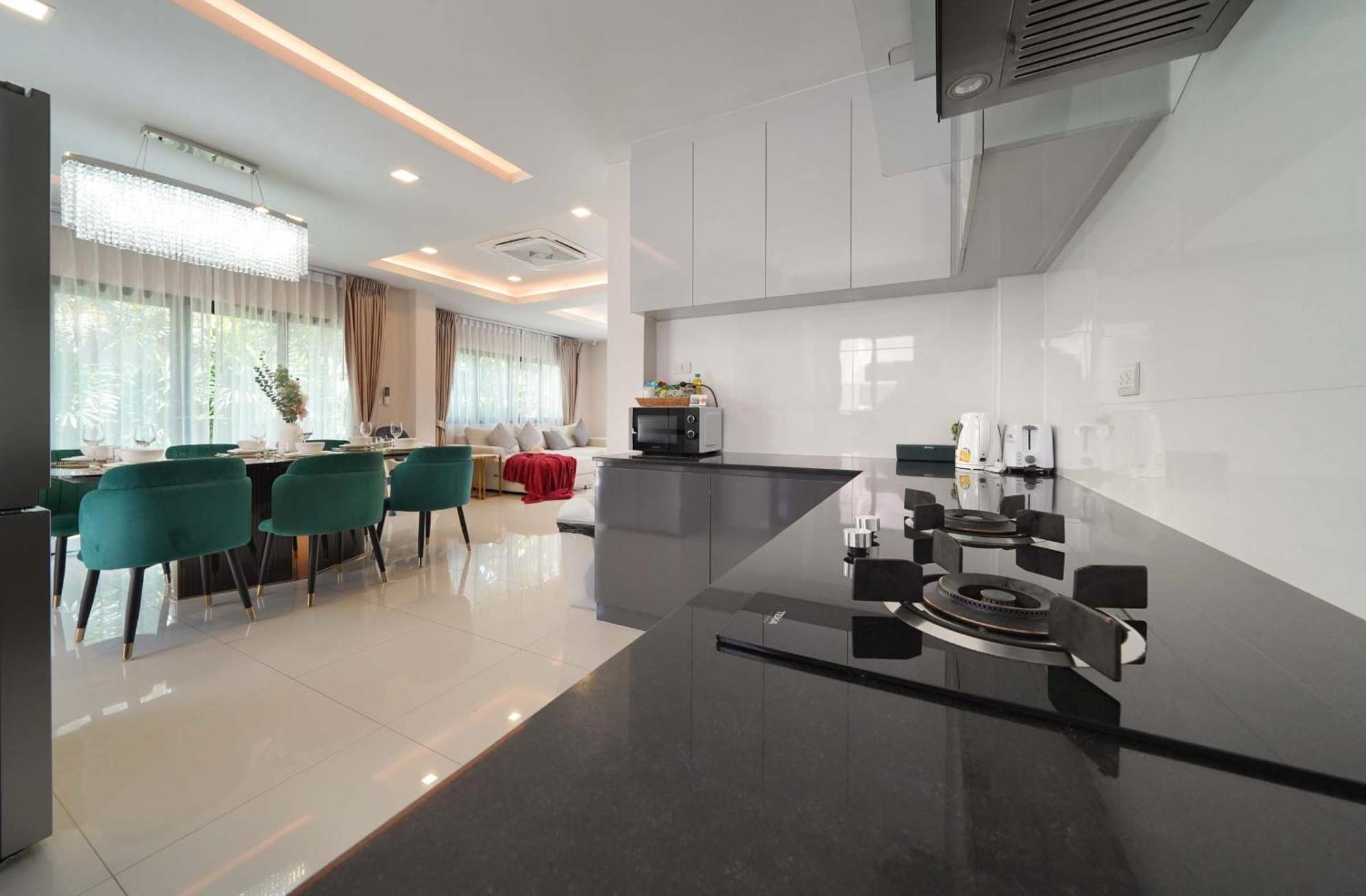 Southern Peak Pool Villa Huay Yai Pattaya Ban Huai Yai エクステリア 写真